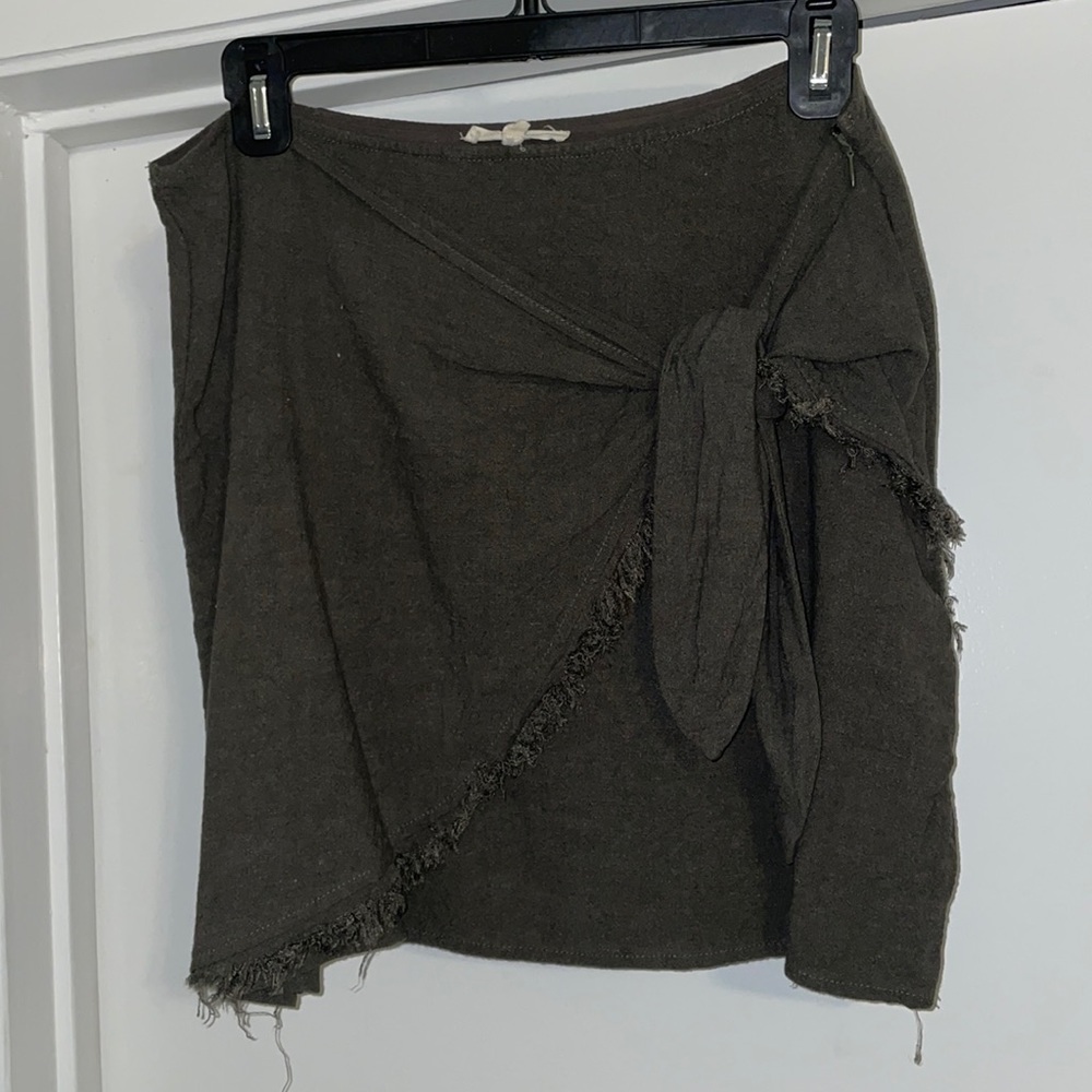 Army green mini skirt with a tie front 💚